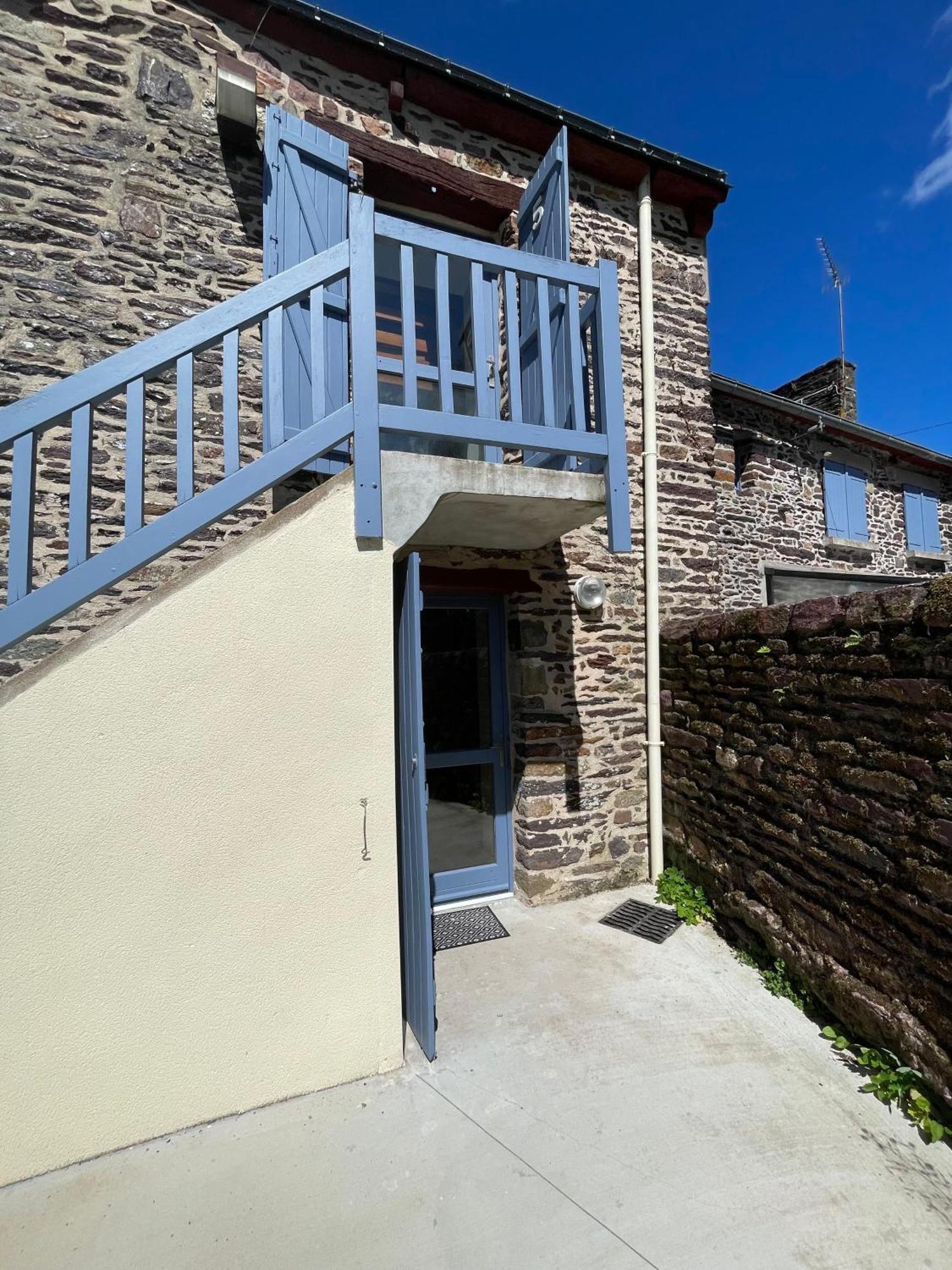 Auberge Val Sans Retour Trehorenteuc Exterior photo